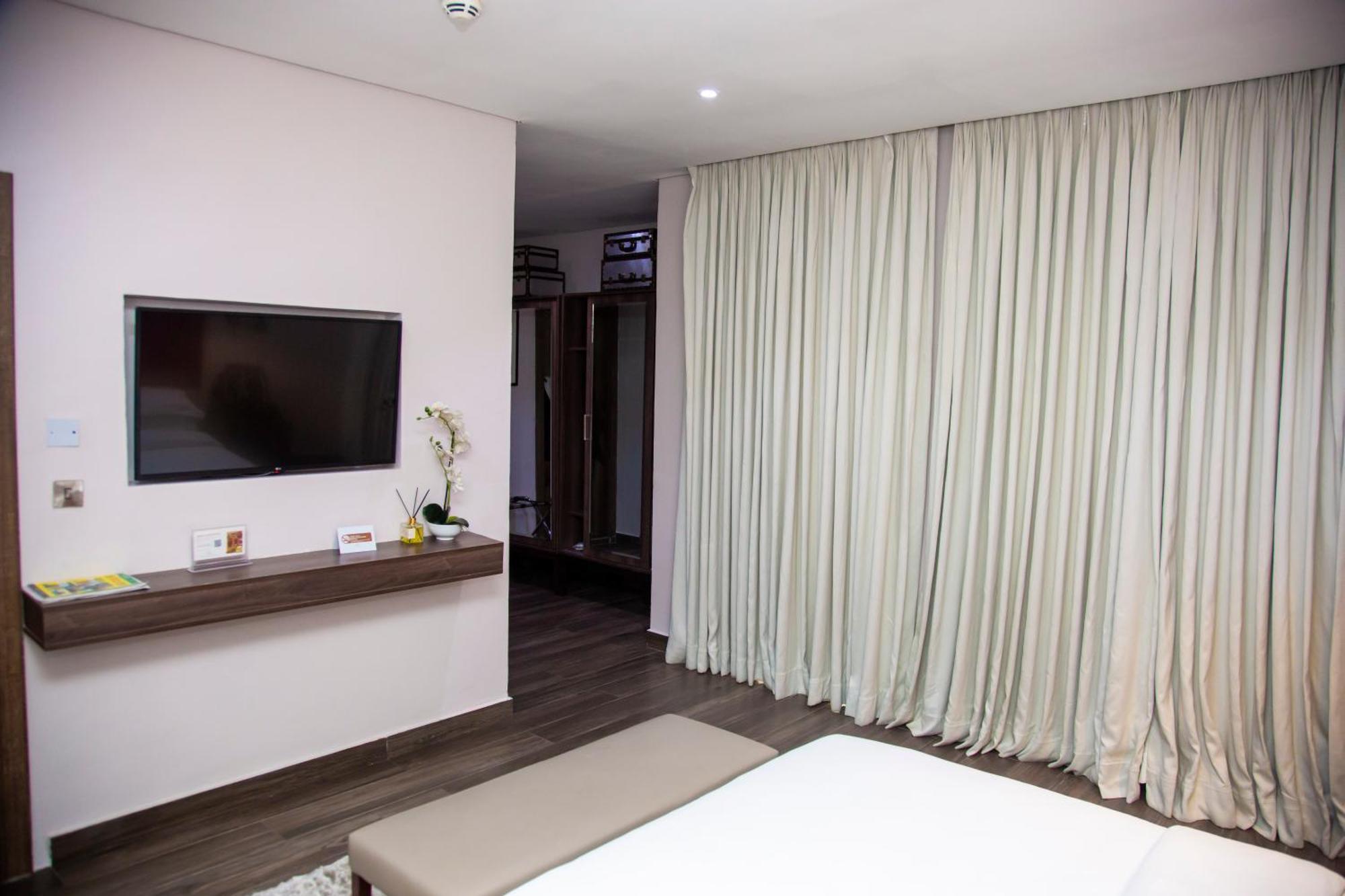 The White Orchid Hotel Lagos Exterior photo